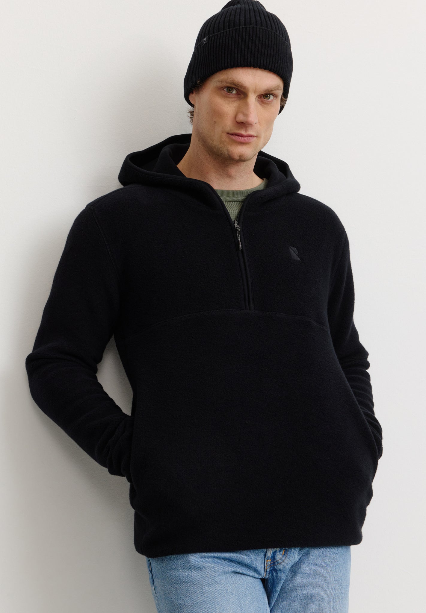 RECOLUTION - Caimito - Black - BACKYARD