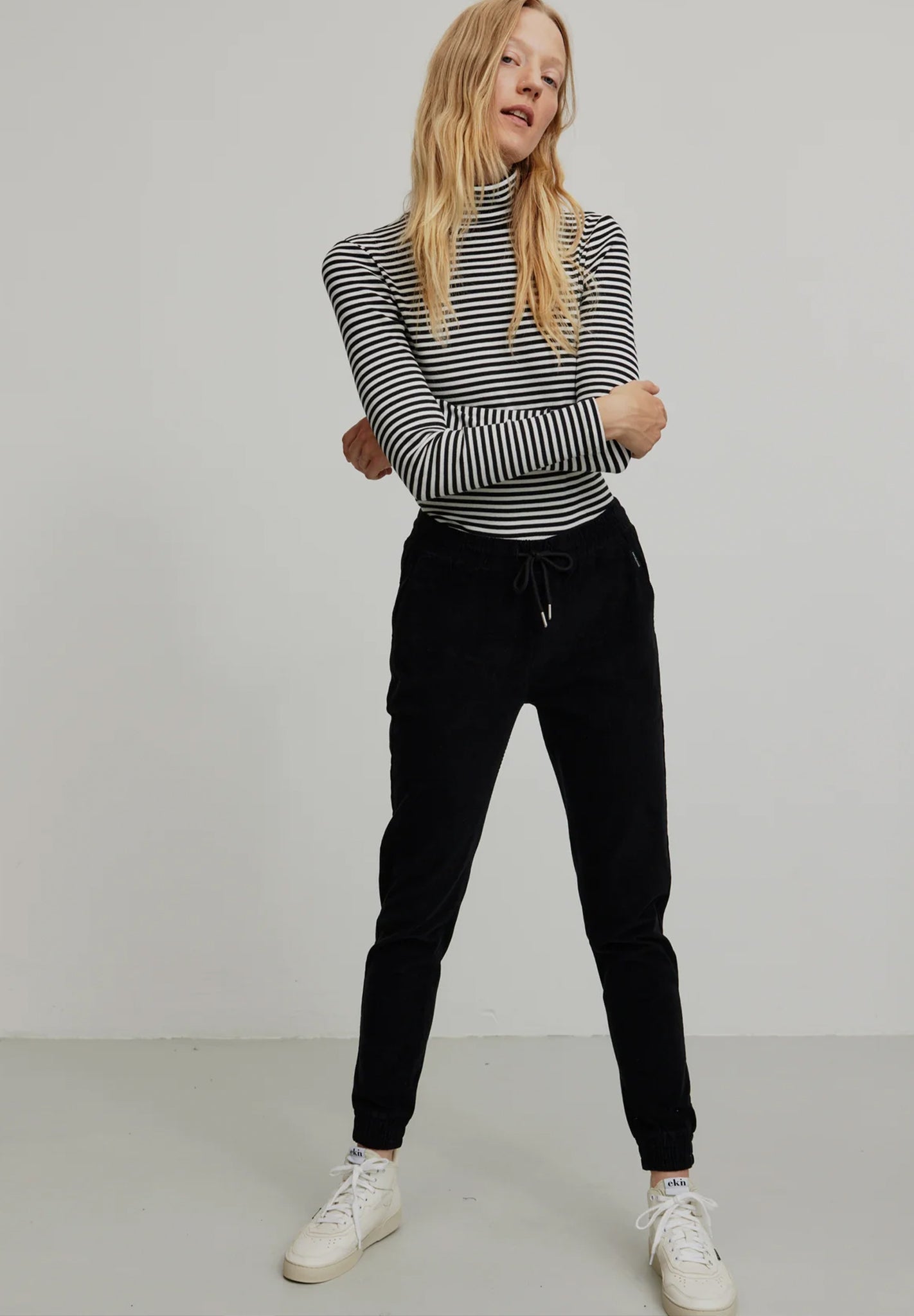 RECOLUTION - Chaiturus - Black - BACKYARD