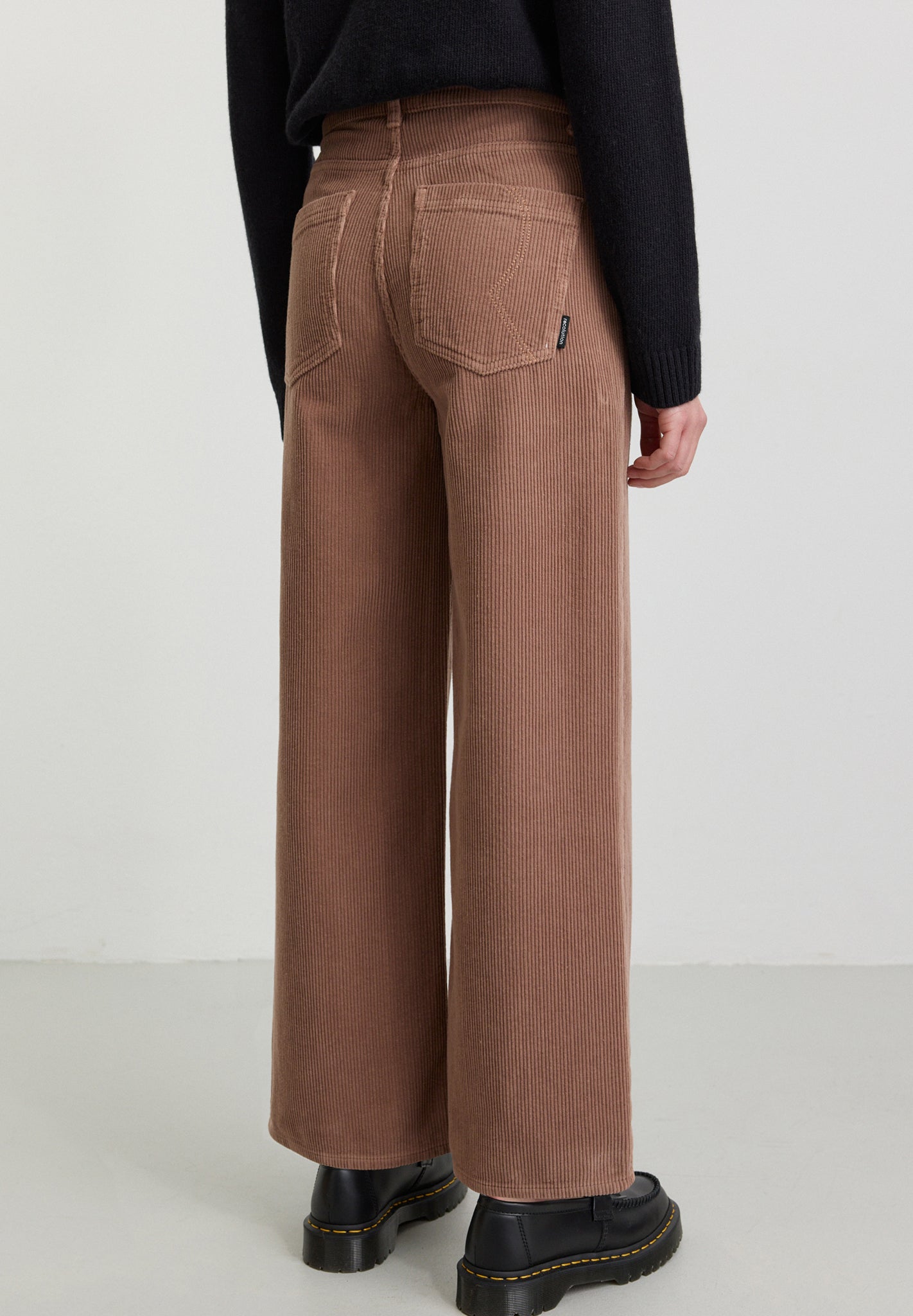 RECOLUTION - Erica Corduroy - Cognac Brown - BACKYARD