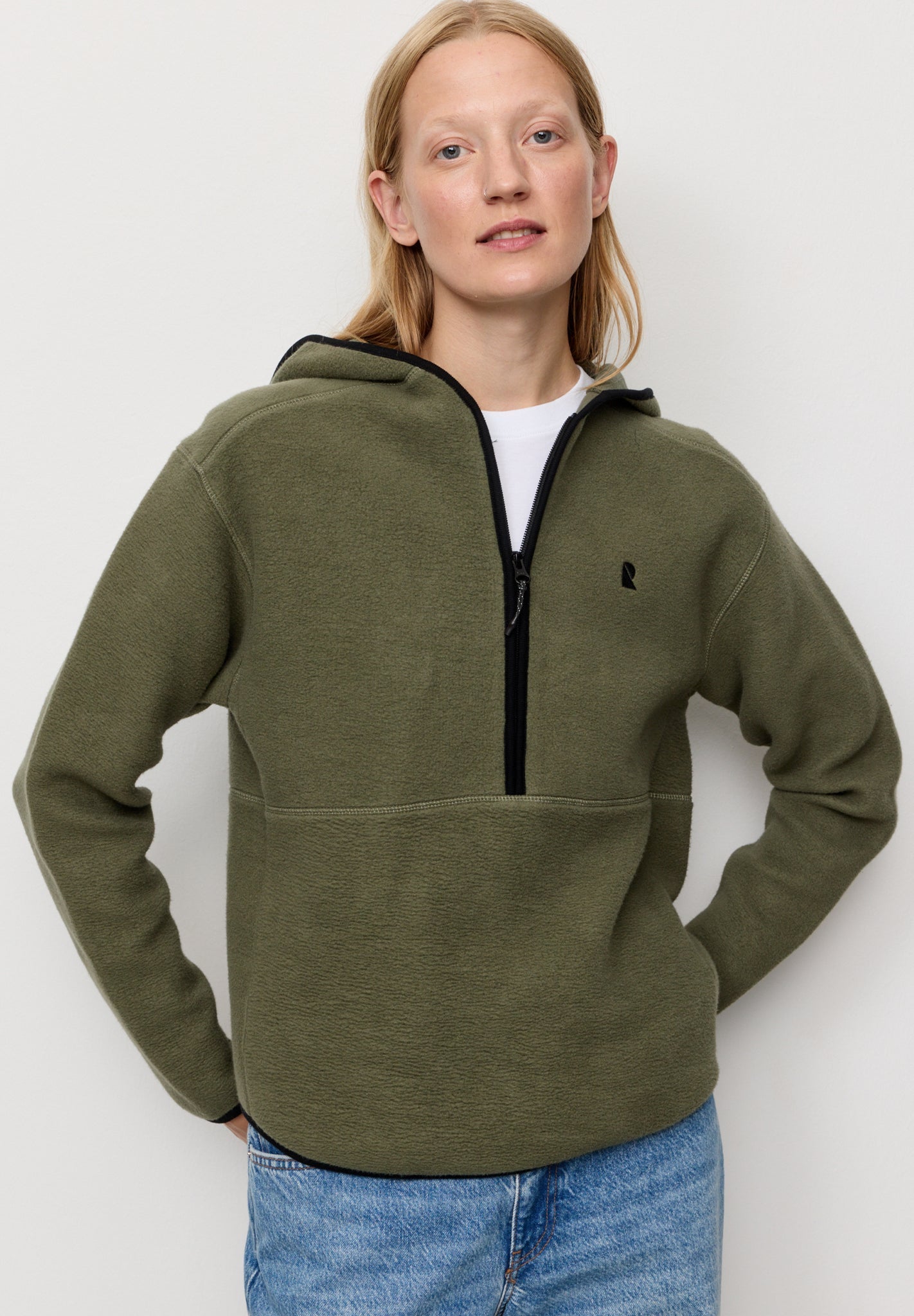 RECOLUTION - Forsthia - Dark Khaki - BACKYARD