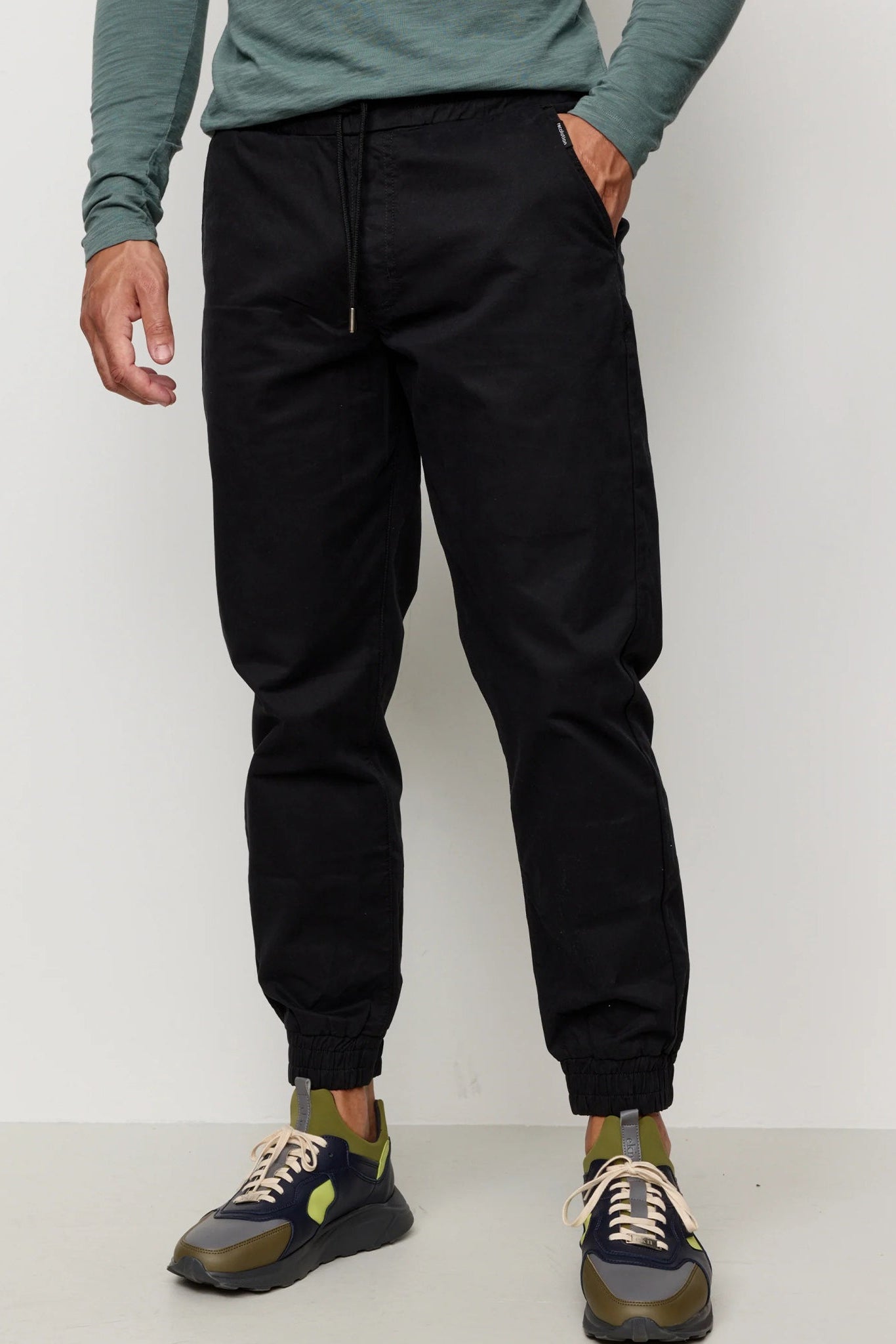 RECOLUTION - Musa - Black - BACKYARD