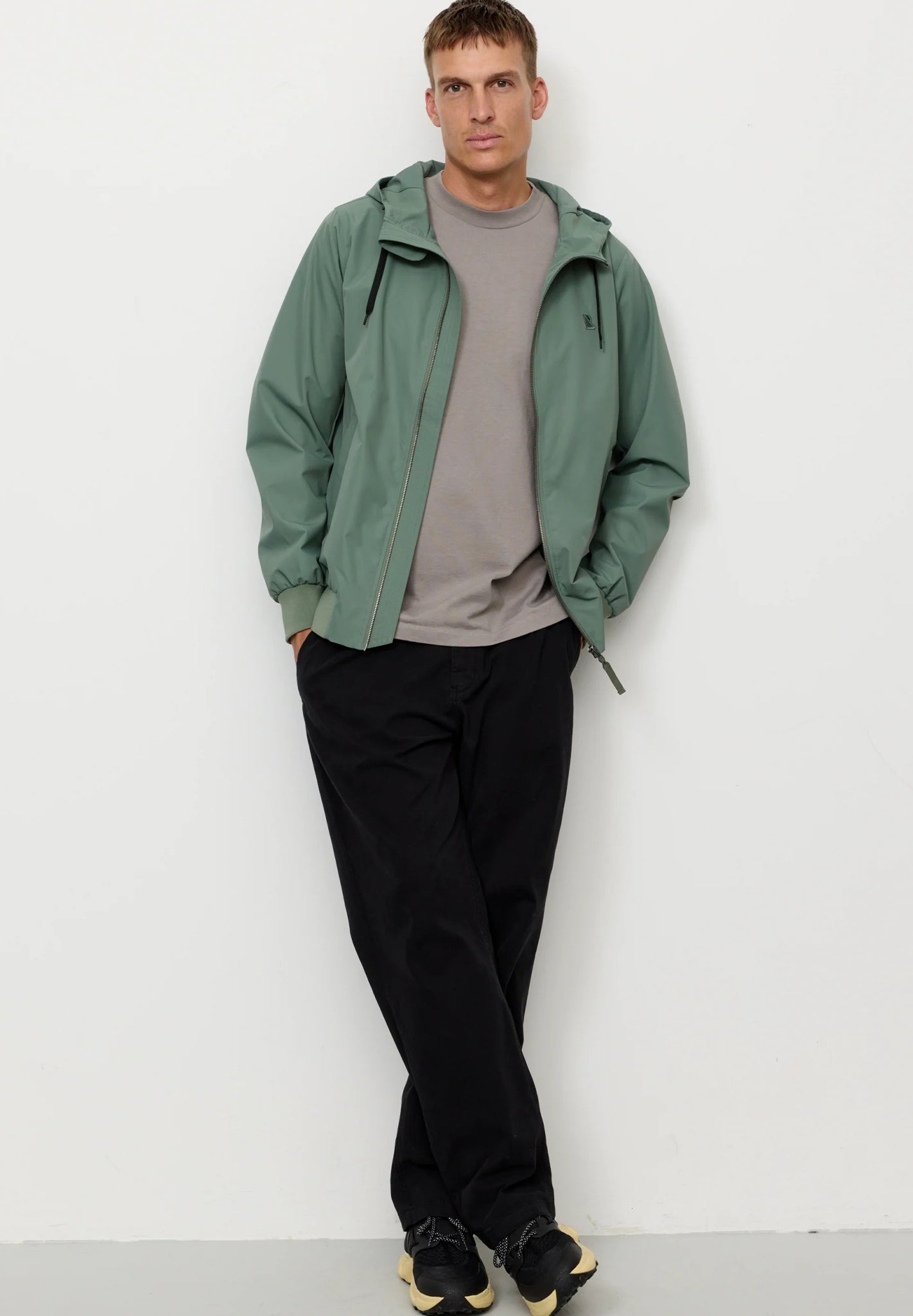 RECOLUTION - Pistachio - Khaki - BACKYARD