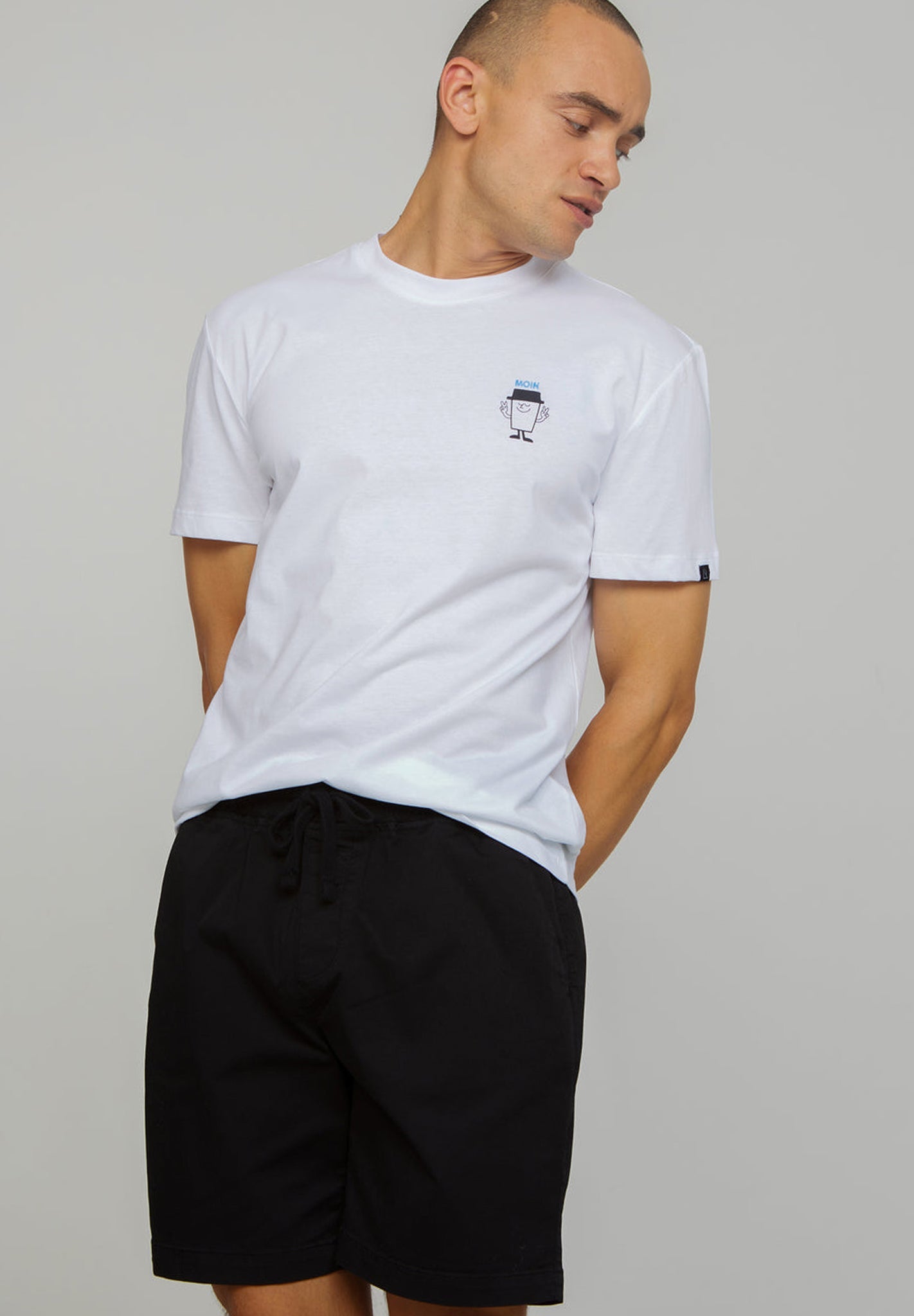RECOLUTION - Quince - Black - BACKYARD