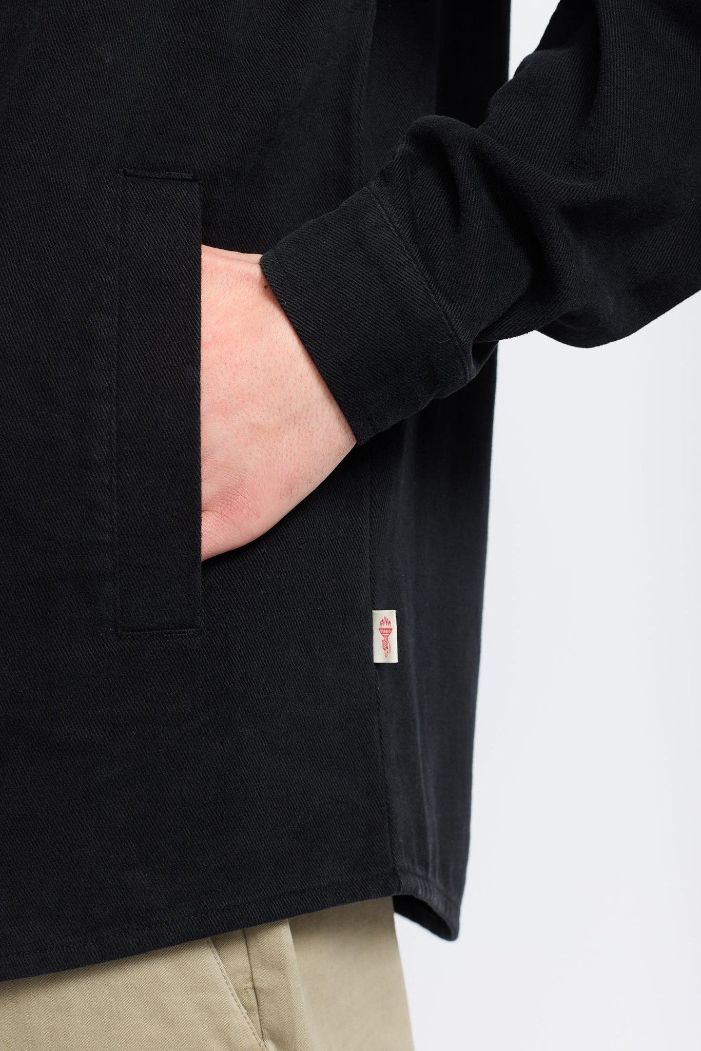 REVOLUTION - 3922 Overshirt - Black - BACKYARD