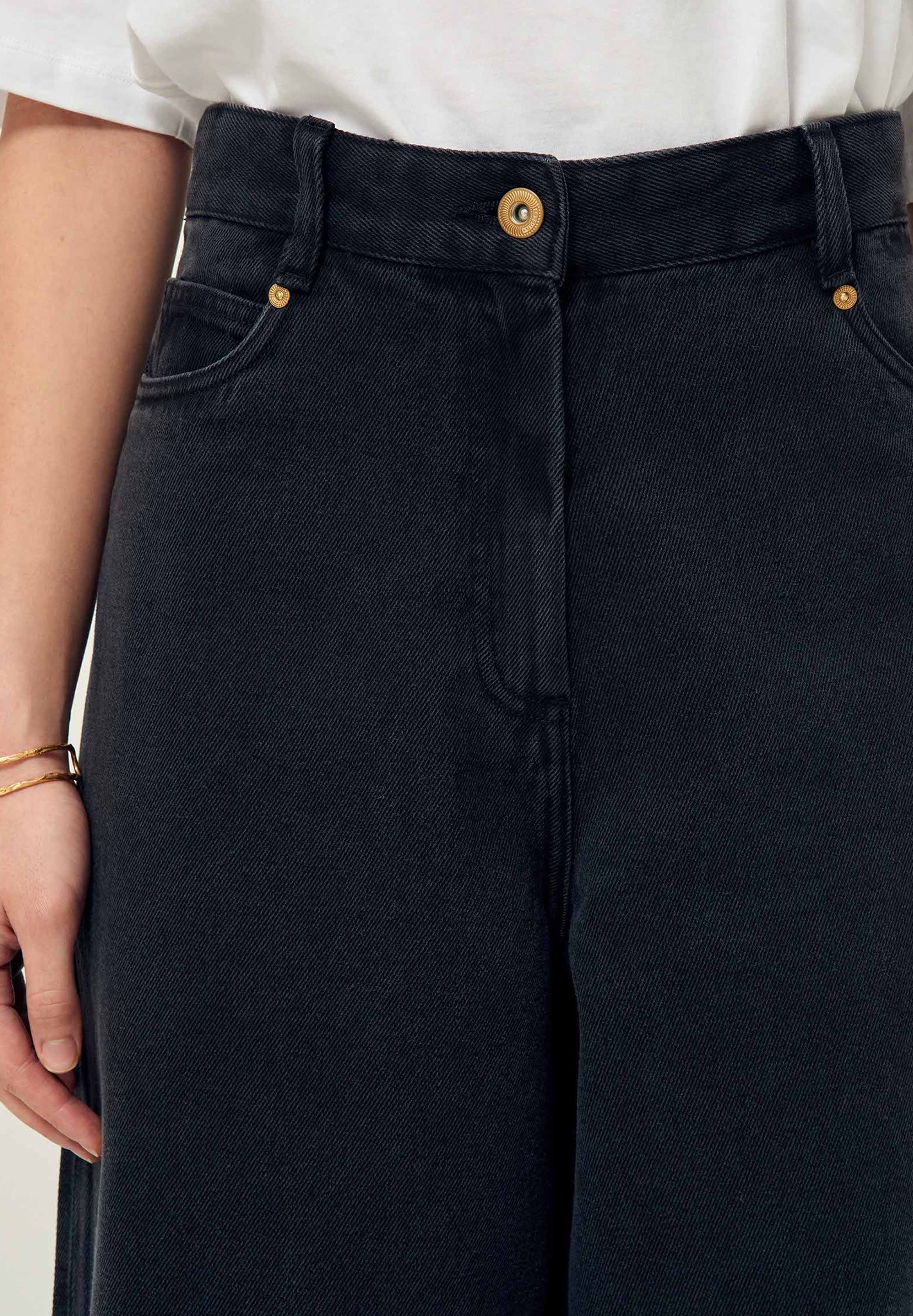 SESSUN - Dalt - Black - BACKYARD