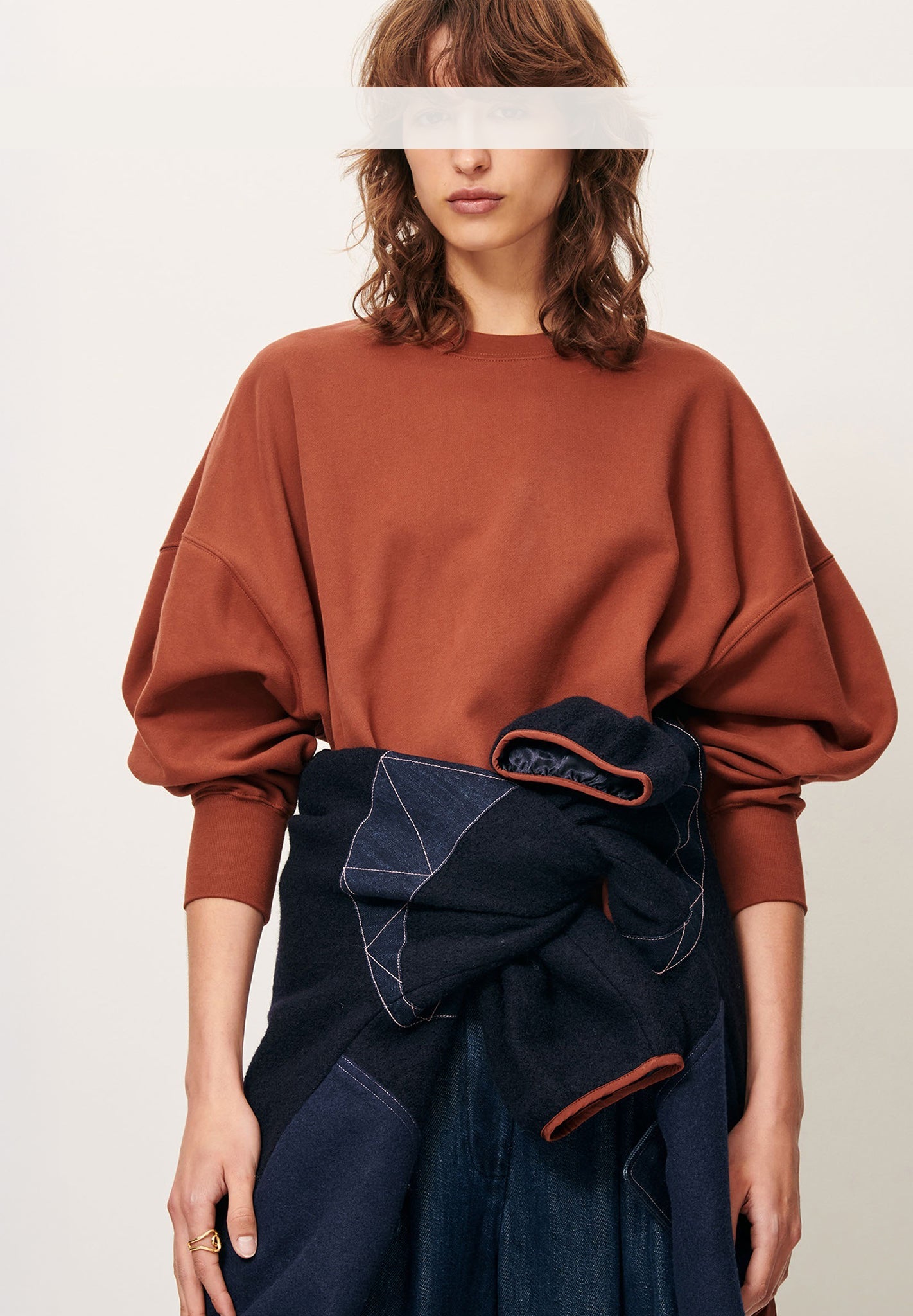 SESSUN - Isi - Vienna - BACKYARD