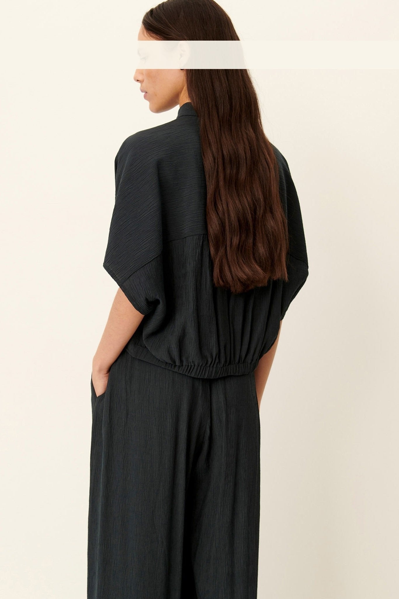 SESSUN - Isla Minima - Smoke Green - BACKYARD