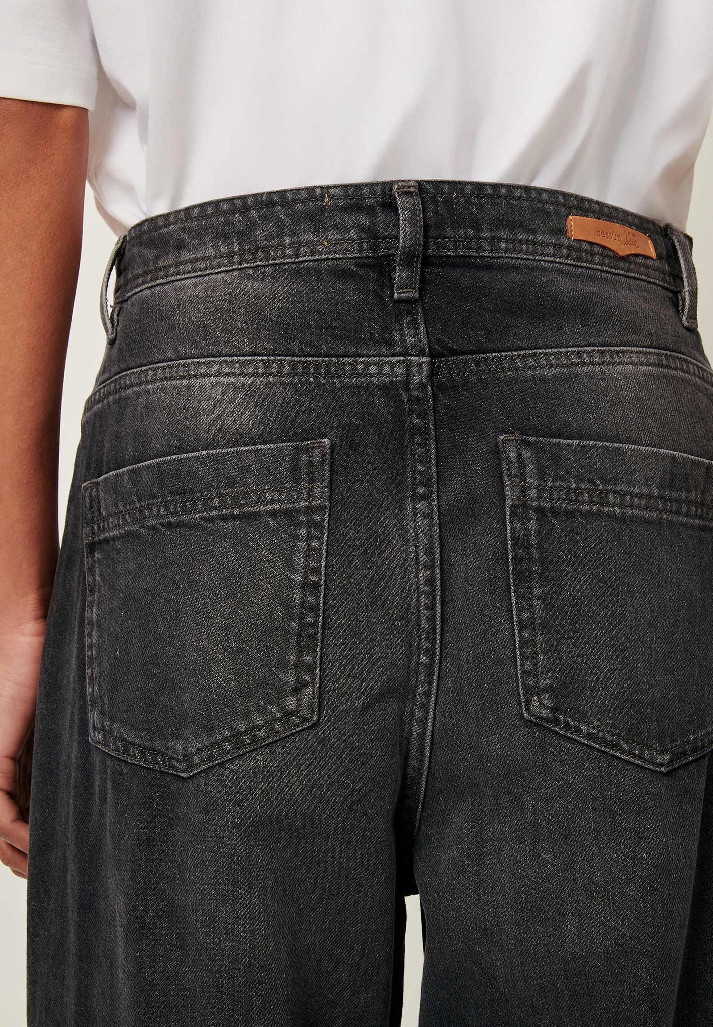 SESSUN - Peter - Graffit - BACKYARD