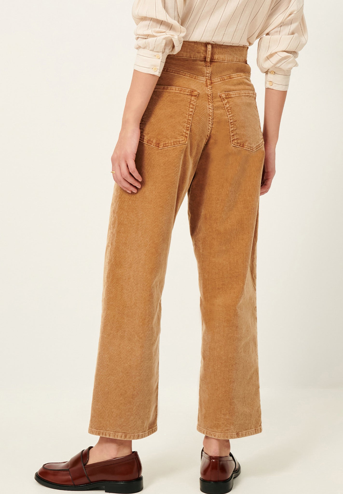 SESSUN - Velvet Cruise - Nomad - BACKYARD