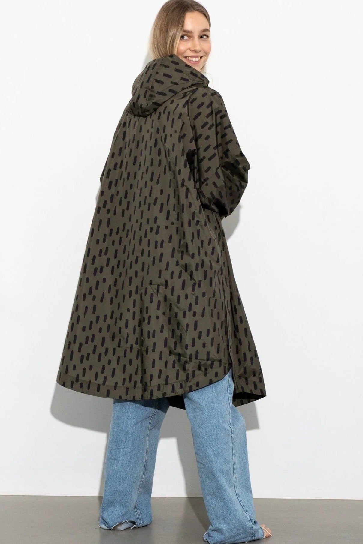VIVI MARI-Raincoat Drops-Olive Black-BACKYARD