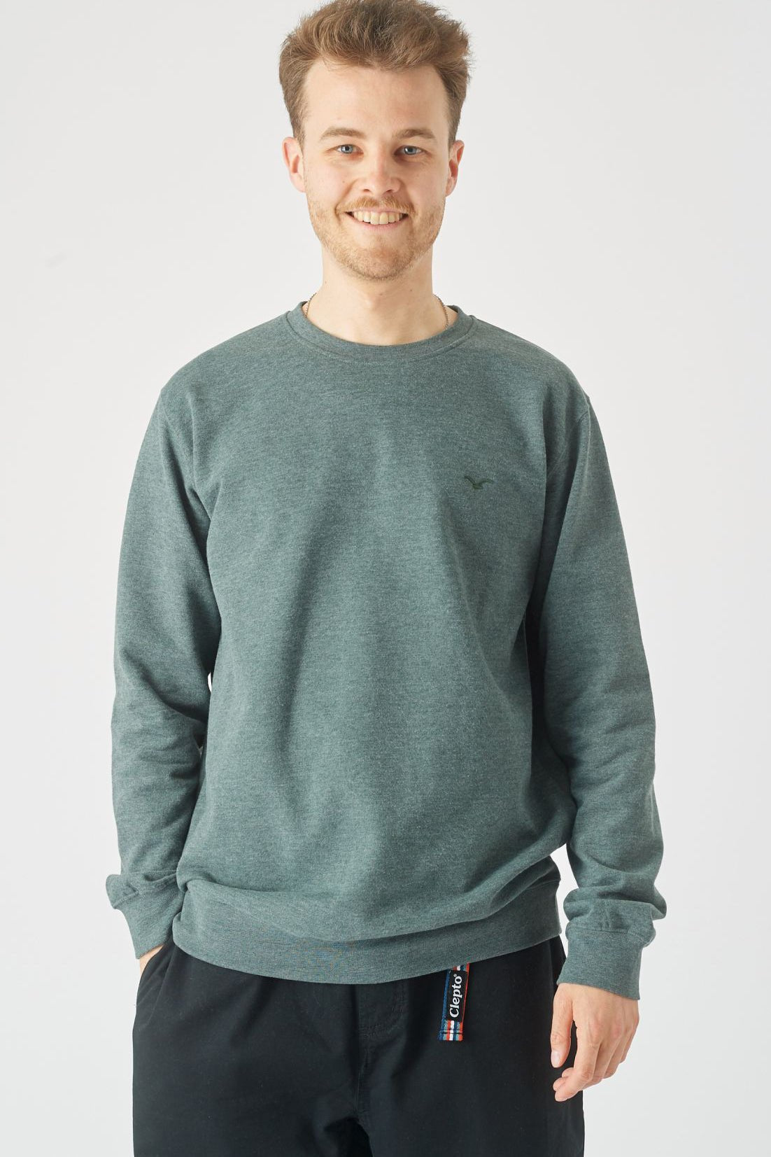 CLEPTOMANICX - Ligull Crewneck - Heather Scarab Green - BACKYARD