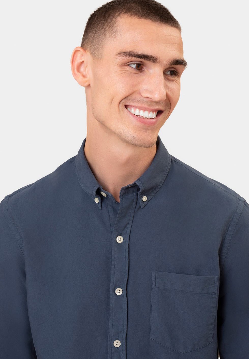 COLORFUL STANDARD - Organic Button Down Shirt - Hunter Green - BACKYARD