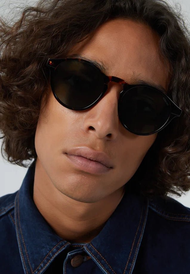 KOMONO - Devon - Tortoise - BACKYARD