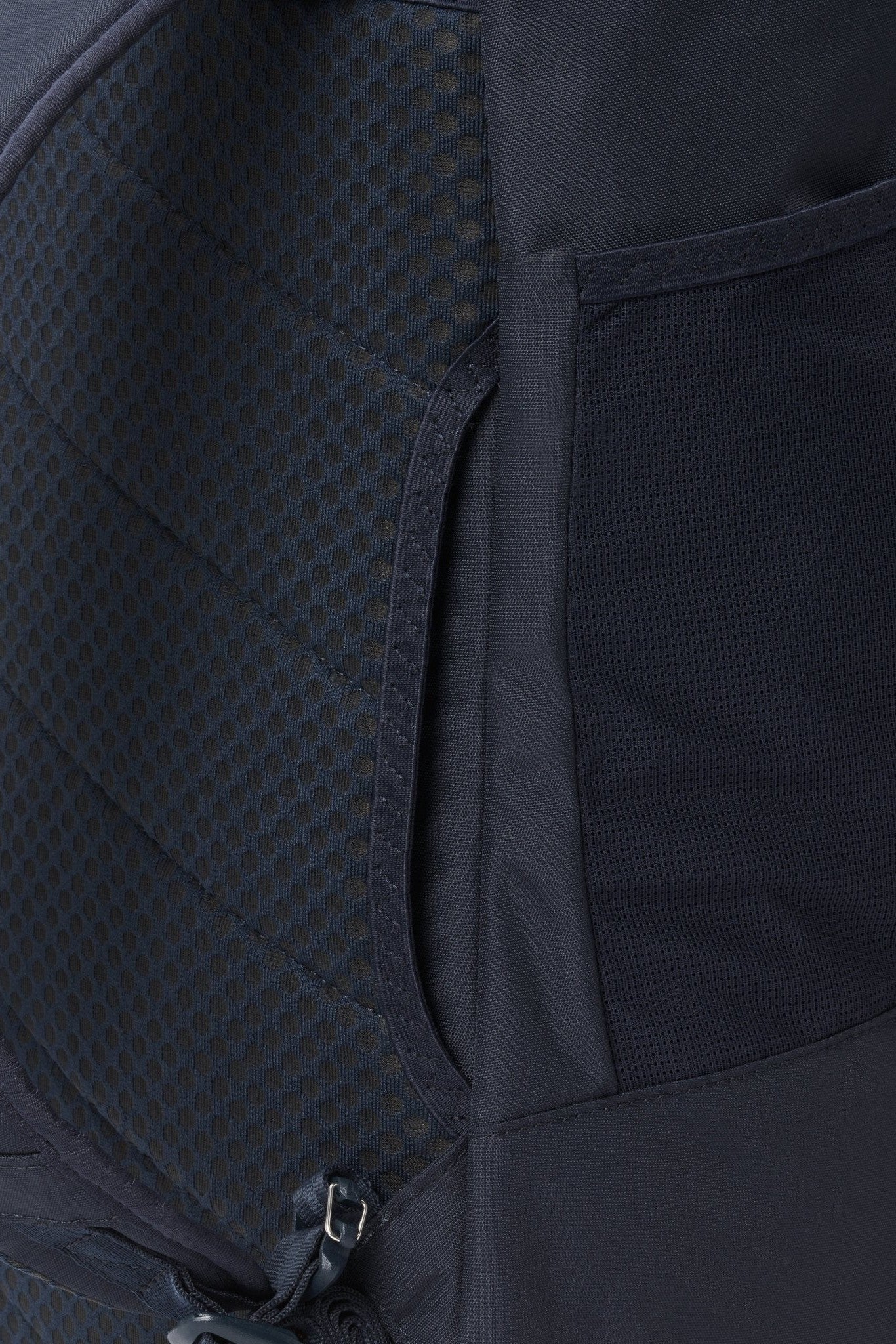 PINQPONQ - Blok Medium - Fjord Navy - BACKYARD