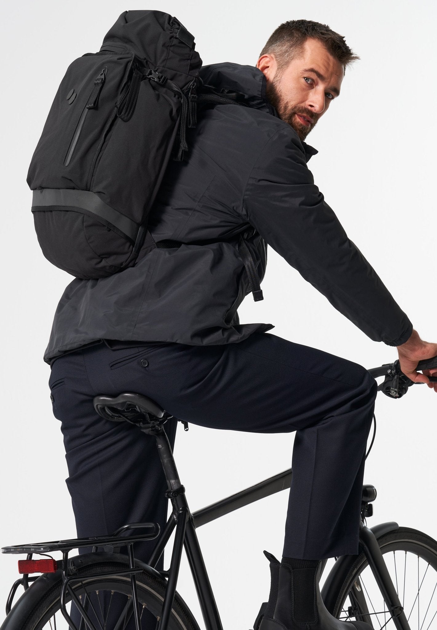 PINQPONQ - Komut Medium - Solid Black - BACKYARD