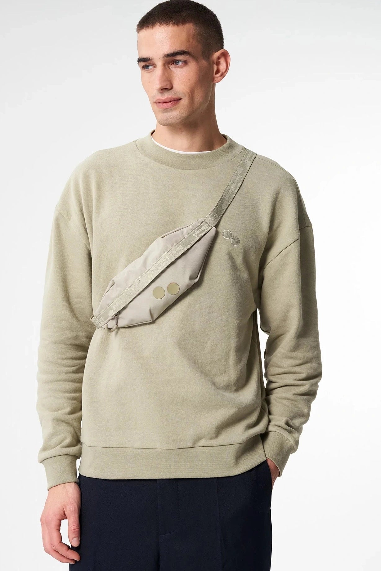 PINQPONQ - Nik Hipbag - Reed Olive - BACKYARD