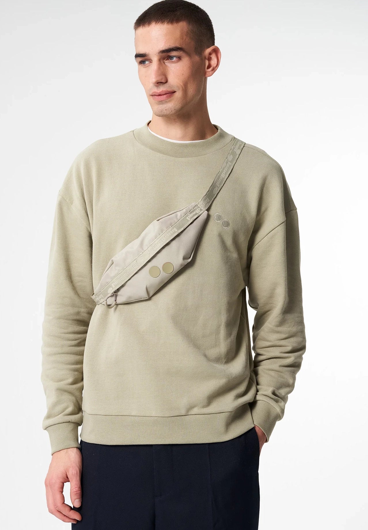 PINQPONQ - Nik Hipbag - Reed Olive - BACKYARD